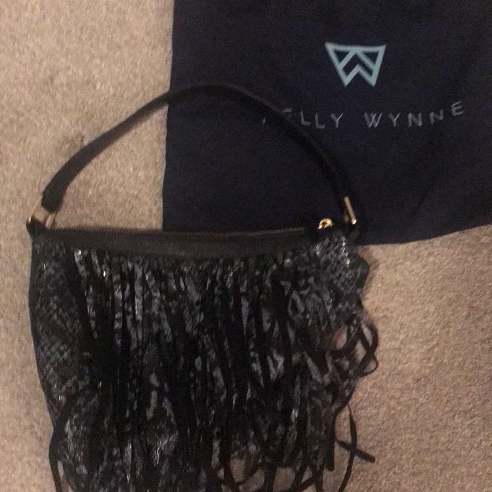 Kelly wynne purse